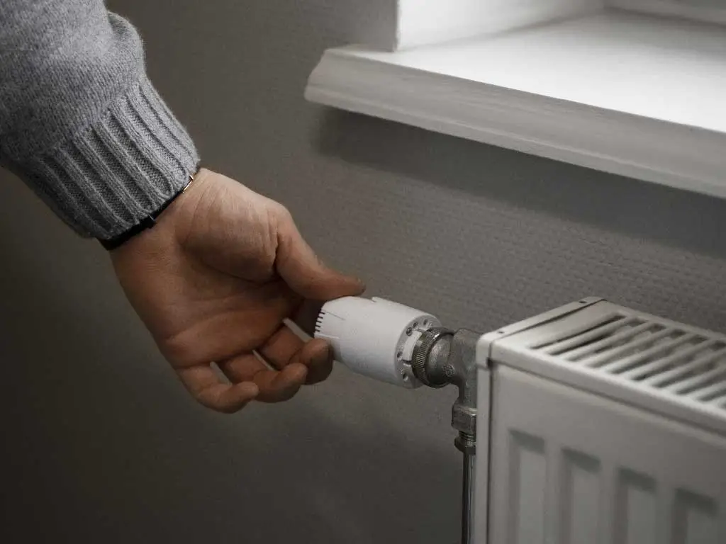 Al momento stai visualizzando Termosifoni a Monza, cambia la data di accensione: ecco quando si potranno accendere